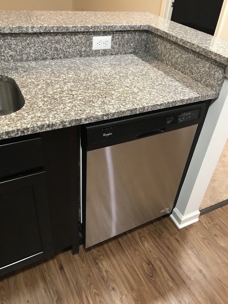 THE VILLAS AT FAIRWAY Updated September 2024 1636 Stelton Rd