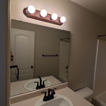 BK Home Cleaning - CLEAN BATHROOM - Office Cleaning Near Me - Pasco, Washington BK Home Cleaning - CLEAN BATHROOM - Office Cleaning Near Me - Pasco, Washington