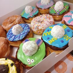 Dunkin' - More decorated