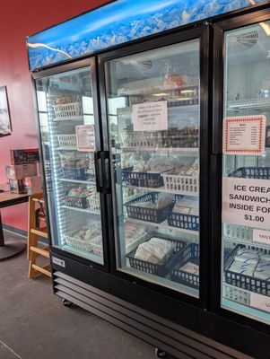 Paisano's Deli by null