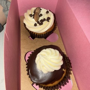 Cake Fetish - 1/2 Baked (Cookie Dough) & Boston Cream Cupcakes - Desserts Near Me - Albuquerque, New Mexico