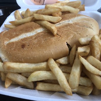 3 Monkey's Restaurant - Dominican Near Me - Paterson, New Jersey