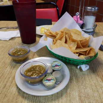 El Taquito Cafe - Chips with a verde salsa! Nice heat!! - Tex-Mex Near Me - Dallas, Texas El Taquito Cafe - Chips with a verde salsa! Nice heat!! - Tex-Mex Near Me - Dallas, Texas