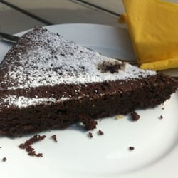 Weinwirtschaft in der Akademie der Künste - Schokoladen-Espressotorte