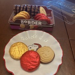 Willow On the Green - Border chocolate cookies!