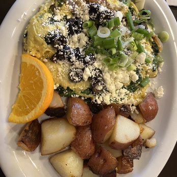 Redwood Cafe - Greek Scramble - New American Near Me - Cambria, California