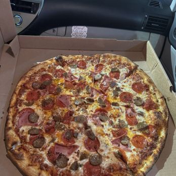 Lee's Grocery - 18" dead man's pizza $27 (instagram: @issa.cheatday) - Pizza Near Me - Tampa, Florida