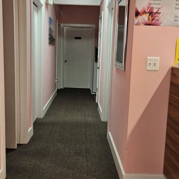 O Chi Reflexology - 12/10/23 pitty there is no bathroom in here. - Reflexology Near Me - Fairfax, Virginia