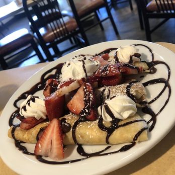Country Kitchen - Strawberry Chocolate Crepe. Yum. - New American Near Me - Big Bear Lake, California