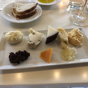 L'Albatros - Selection of Five Cheeses - French Near Me - Cleveland, Ohio L'Albatros - Selection of Five Cheeses - French Near Me - Cleveland, Ohio