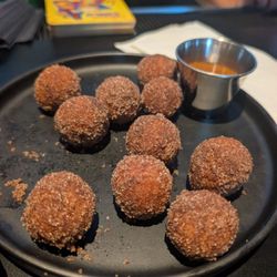WSKY Bar + Grill