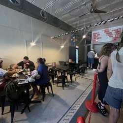 Barbs B Q - Inside