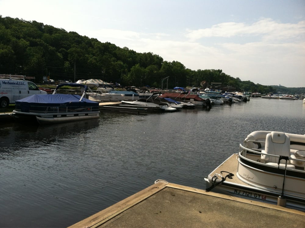 FLASH WATERSPORTS & MARINA Updated October 2024 12 Reviews 155