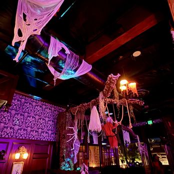 The Snug - Bars Near Me - Sacramento, California The Snug - Bars Near Me - Sacramento, California