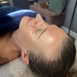 Mood Studio - Mood lux Facial