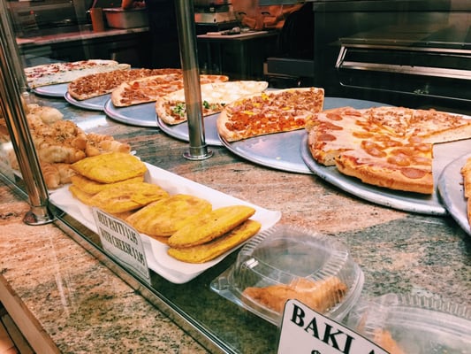 Cheesy Pizza by null