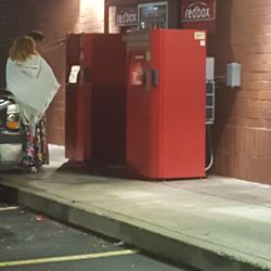 Walgreens - Outdoor Redbox