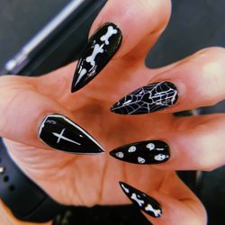Avalon Nails & Spa