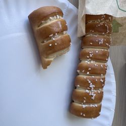 Mama DeLuca’s - Pretzel