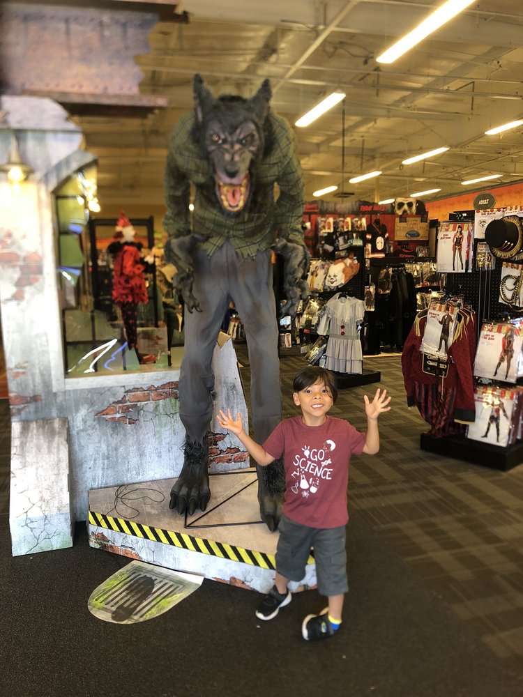 SPIRIT HALLOWEEN STORE Costumes 888 N Johnson Ave, El Cajon, CA