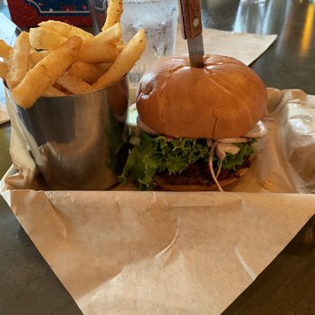 Backside Brewing - This is the regular hamburger with the buffalo aïoli sauce Tasted good except for the bun was very dry - Breweries Near Me - Sutherlin, Oregon Backside Brewing - This is the regular hamburger with the buffalo aïoli sauce Tasted good except for the bun was very dry - Breweries Near Me - Sutherlin, Oregon