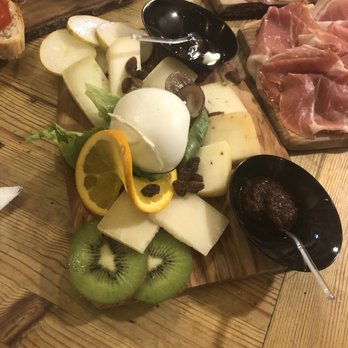 La Prosciutteria - Trastevere - Cheese sampler - Salumerie Near Me - Rome, RM La Prosciutteria - Trastevere - Cheese sampler - Salumerie Near Me - Rome, RM