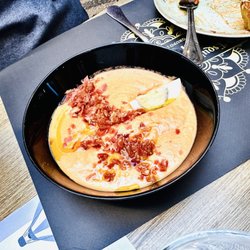La Esquinita de la Judería - Restaurante La Esquinita de la Judería El Patio -- Salmorejo