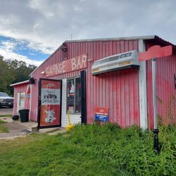 Famous Garage Bar