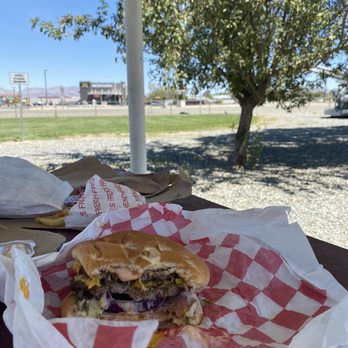 Pepper's Place - Patriot Burger - American Near Me - Hawthorne, Nevada
