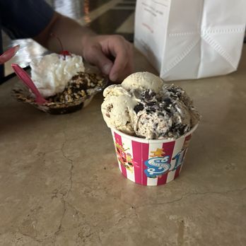 Sloan's Ice Cream - Ice Cream & Frozen Yogurt Near Me - Las Vegas, Nevada Sloan's Ice Cream - Ice Cream & Frozen Yogurt Near Me - Las Vegas, Nevada