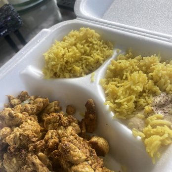 Cedars Grill - Chicken Sahawarma Plate - Mediterranean Near Me - Saint Petersburg, Florida