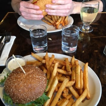 Roscoe's - Dive Bars Near Me - Portland, Oregon Roscoe's - Dive Bars Near Me - Portland, Oregon