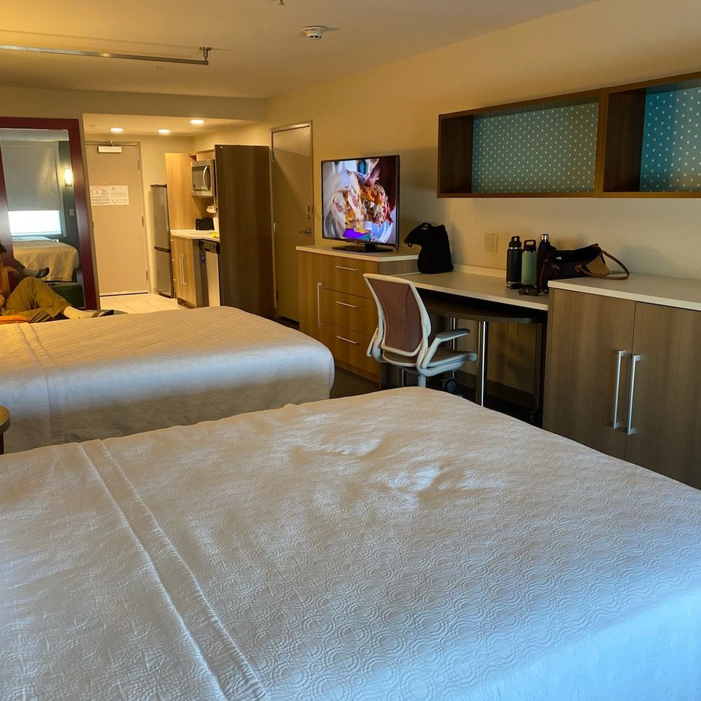 Home2 Suites by Hilton Bakersfield - 2 queens and a pull out. - Hotels Near Me - Bakersfield, California