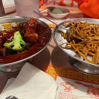China Hollywood - 4. General Tso' s D15. Chicken Lo Mein Combo Platter - Chinese Near Me - Hollywood, Florida China Hollywood - 4. General Tso' s D15. Chicken Lo Mein Combo Platter - Chinese Near Me - Hollywood, Florida
