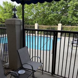 Quality Inn & Suites - Small but very maintained pool.