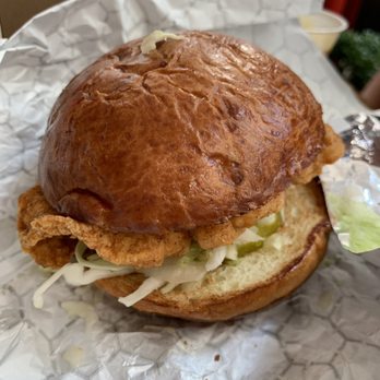 Do-Rite Donuts & Chicken - Original Fried Chicken Sandwich - Donuts Near Me - Chicago, Illinois Do-Rite Donuts & Chicken - Original Fried Chicken Sandwich - Donuts Near Me - Chicago, Illinois