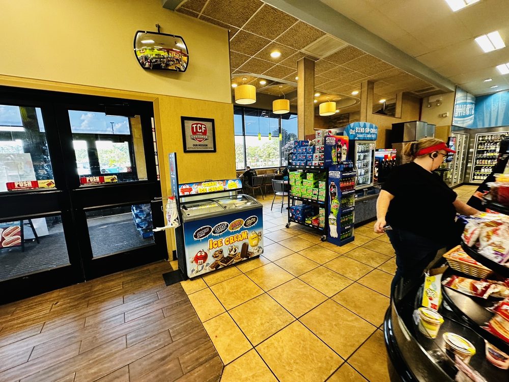 SHEETZ Updated August 2024 36 Photos & 38 Reviews 1700 East