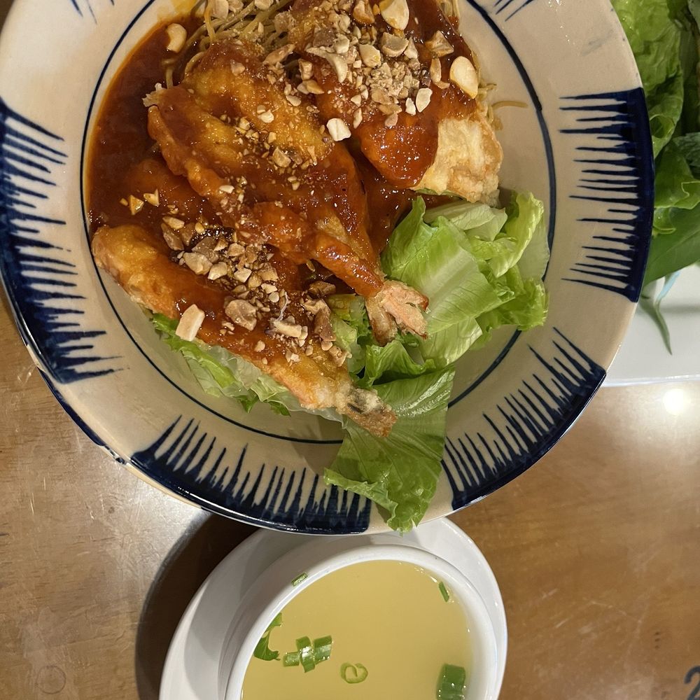 Truong Thanh Restaurant - Thai egg noodle - get this! - Vietnamese Near Me - Milpitas, California Truong Thanh Restaurant - Thai egg noodle - get this! - Vietnamese Near Me - Milpitas, California