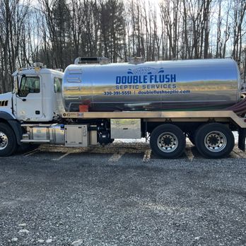 Double Flush Septic Services - Pumper truck - Septic Services Near Me - Medina, Ohio