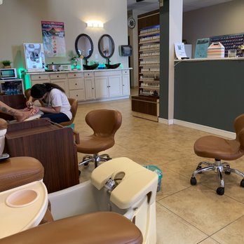 Essence Nails & Spa - Nail Salons Near Me - Lawton, Oklahoma