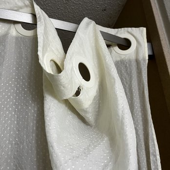 Sleep Inn & Suites - Ripped shower curtain - Hotels Near Me - Albemarle, North Carolina Sleep Inn & Suites - Ripped shower curtain - Hotels Near Me - Albemarle, North Carolina