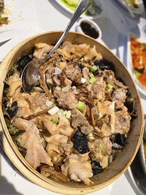 Hong Kong East Ocean Seafood Restaurant by null