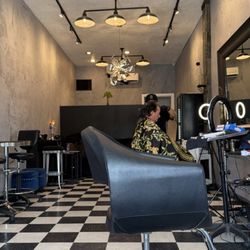 Laru Ni Hati - Neat-o hip space!