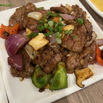 Mom Kitchen - Black pepper sirloin - Chinese Near Me - San Diego, California