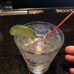 Bombay  Sapphire and tonic to start the night!!