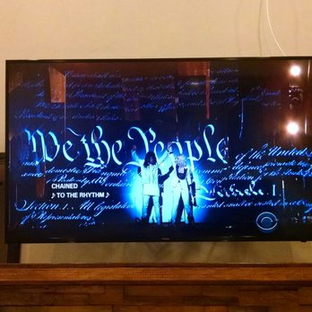 TvInstalls4less - 60" TV over a fireplace - watching Grammy 2017 - Home Theatre Installation Near Me TvInstalls4less - 60" TV over a fireplace - watching Grammy 2017 - Home Theatre Installation Near Me