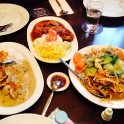 Gaststätte Surabaja - Nasi ayam gulai, babi kecap, and tami :)