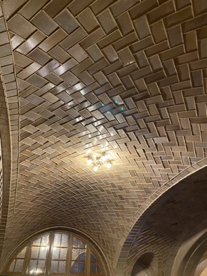 Whispering Gallery in Grand Central Terminal by null