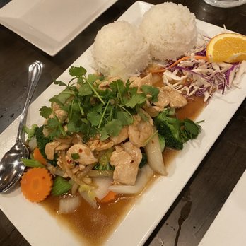 Tuptim Thai - Garlic + shrimp veggies - Thai Near Me - Topeka, Kansas Tuptim Thai - Garlic + shrimp veggies - Thai Near Me - Topeka, Kansas