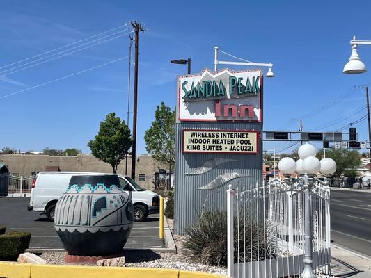 Sandia Peak Inn Old Town ABQ, a Howard Johnson by Wyndham by null